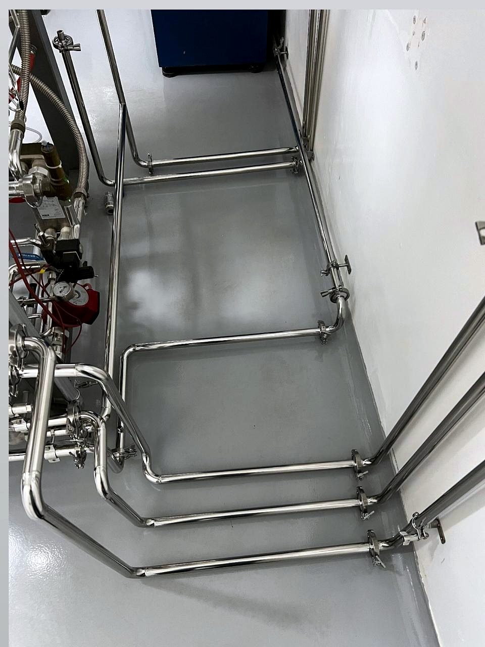 Instalação de tubulação sanitária em aço inox